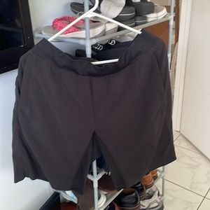 Men’s Lulu Lemon shorts, size Large
